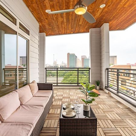 Riverwalk Penthouse Oasis W/Free Parking Gym Pool San Antonio Dış mekan fotoğraf