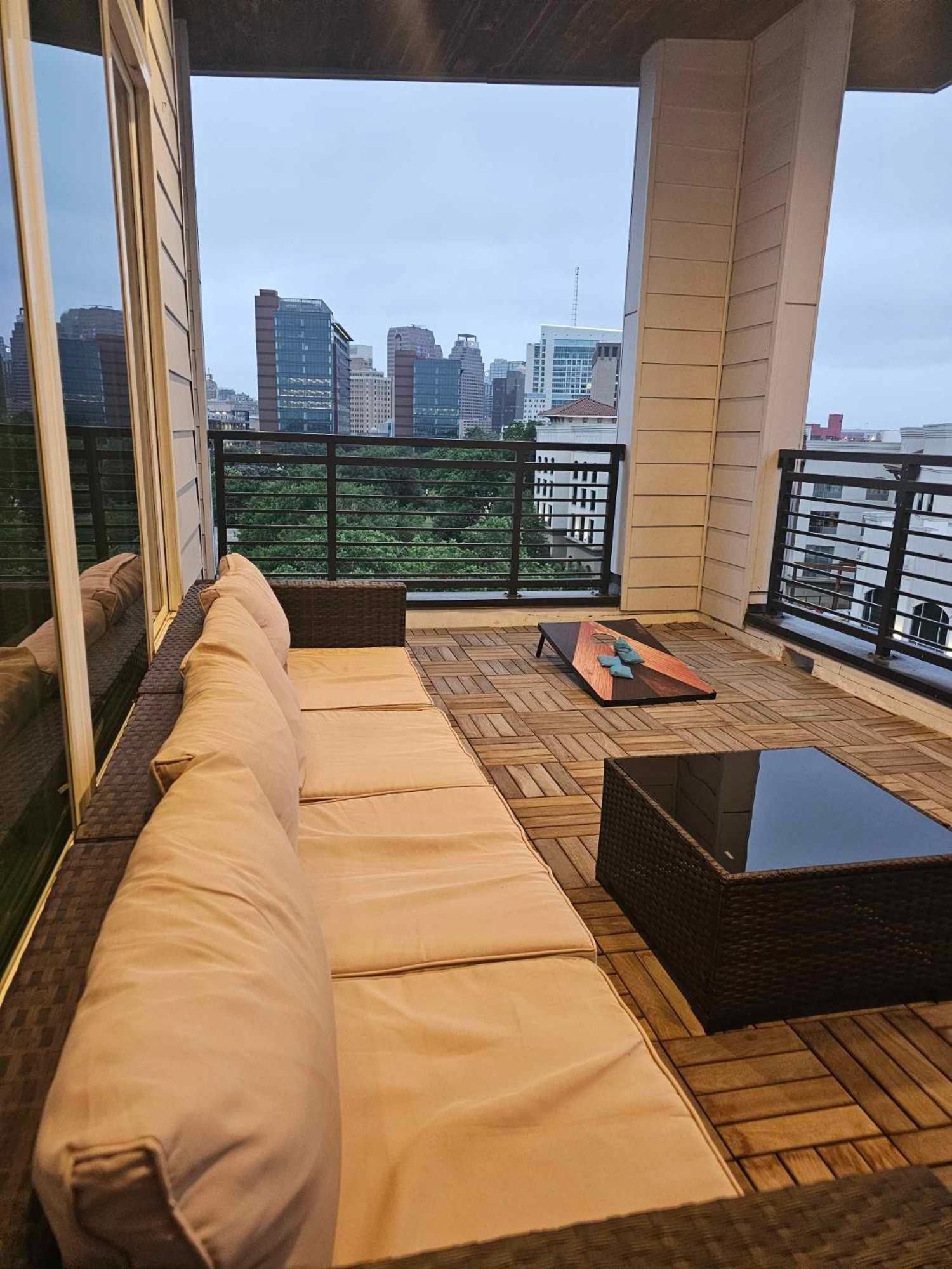 Riverwalk Penthouse Oasis W/Free Parking Gym Pool San Antonio Dış mekan fotoğraf