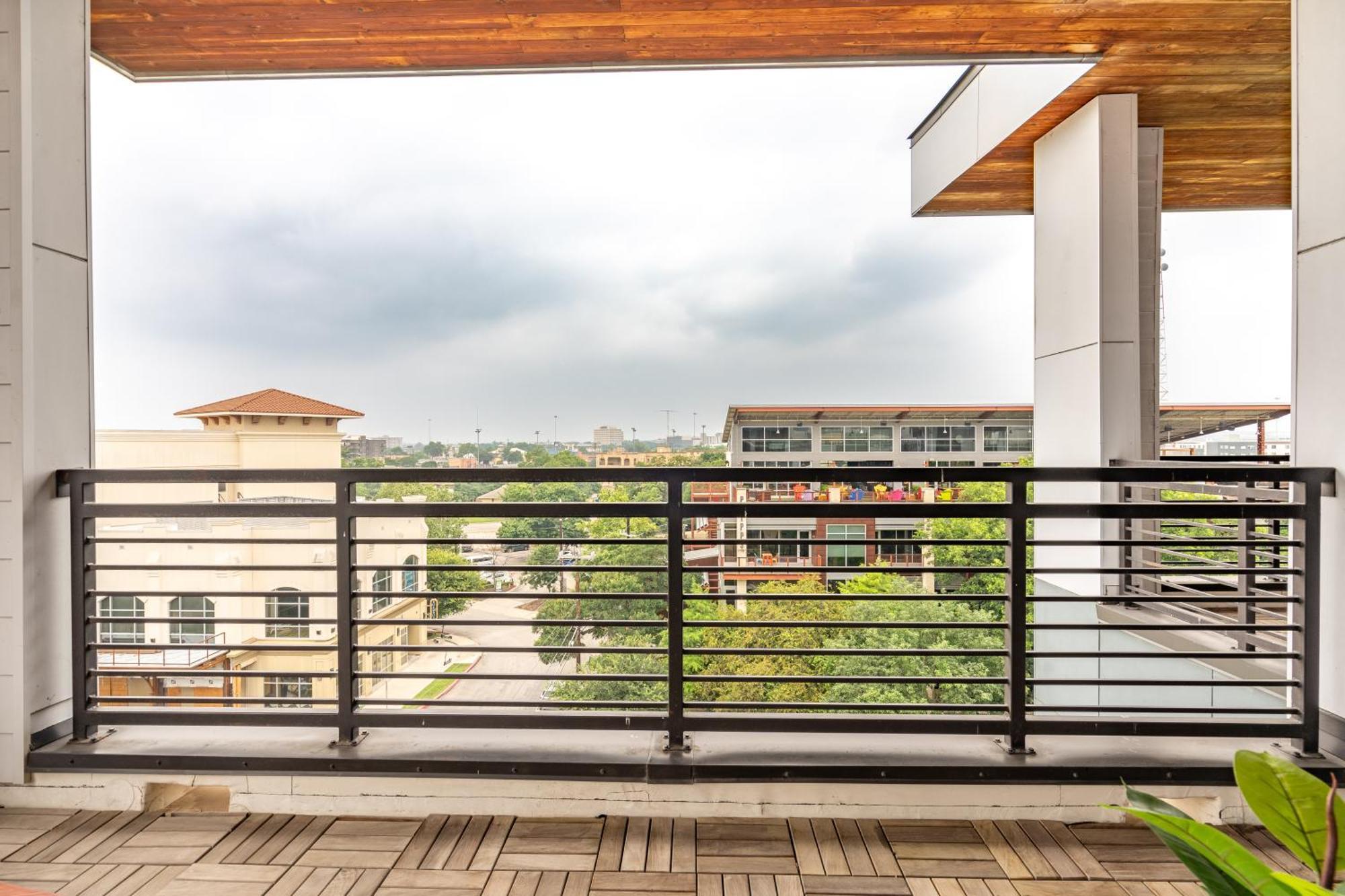 Riverwalk Penthouse Oasis W/Free Parking Gym Pool San Antonio Dış mekan fotoğraf