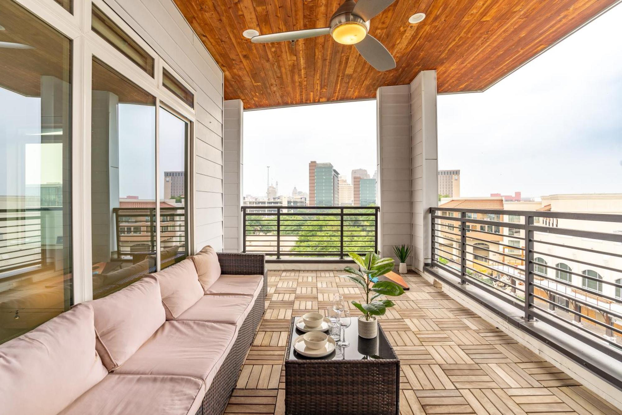 Riverwalk Penthouse Oasis W/Free Parking Gym Pool San Antonio Dış mekan fotoğraf